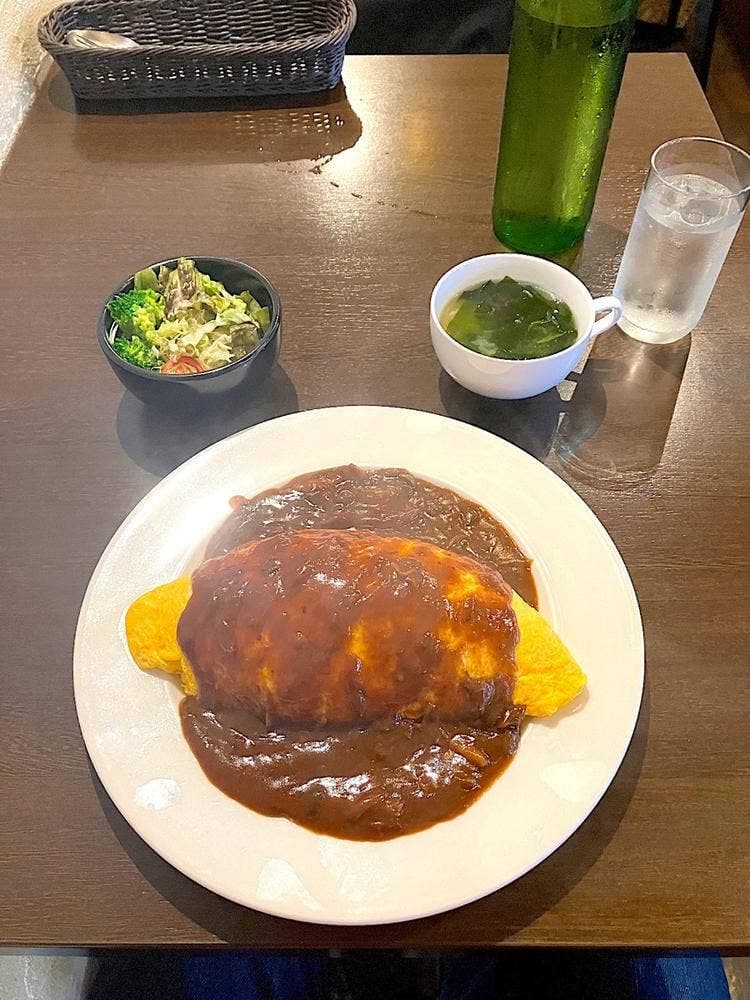 BON APPETIT