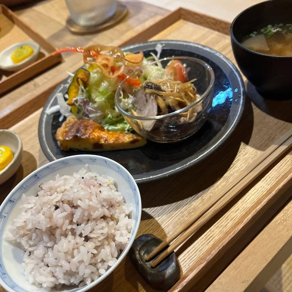 cafe MOKUREN