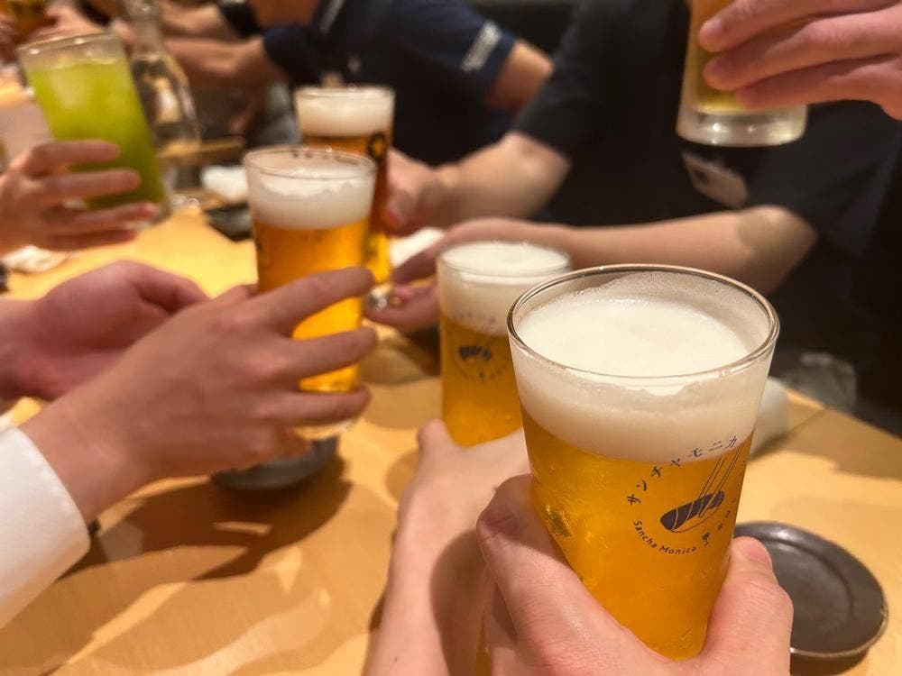 寿司とワイン サンチャモニカ