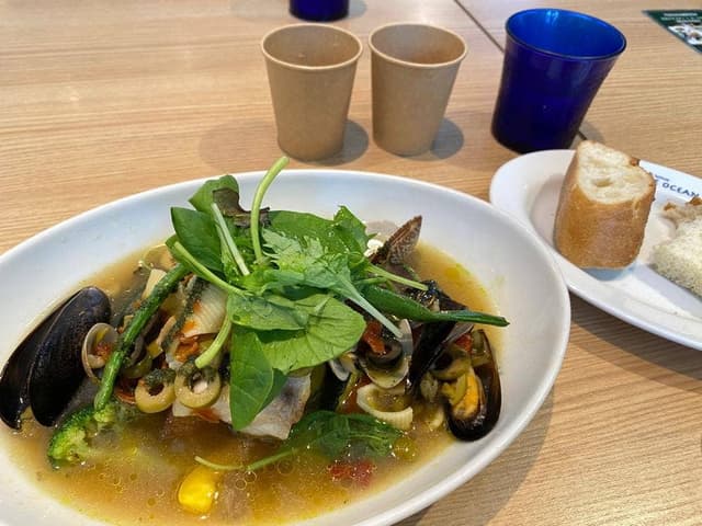 Fish&wine Blue ocean grill フィッシュアンドワインブルーオーシャングリル - サブ画像1