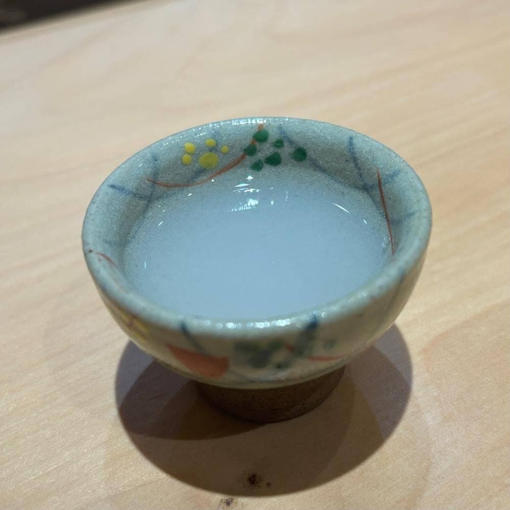 鮨 真汐