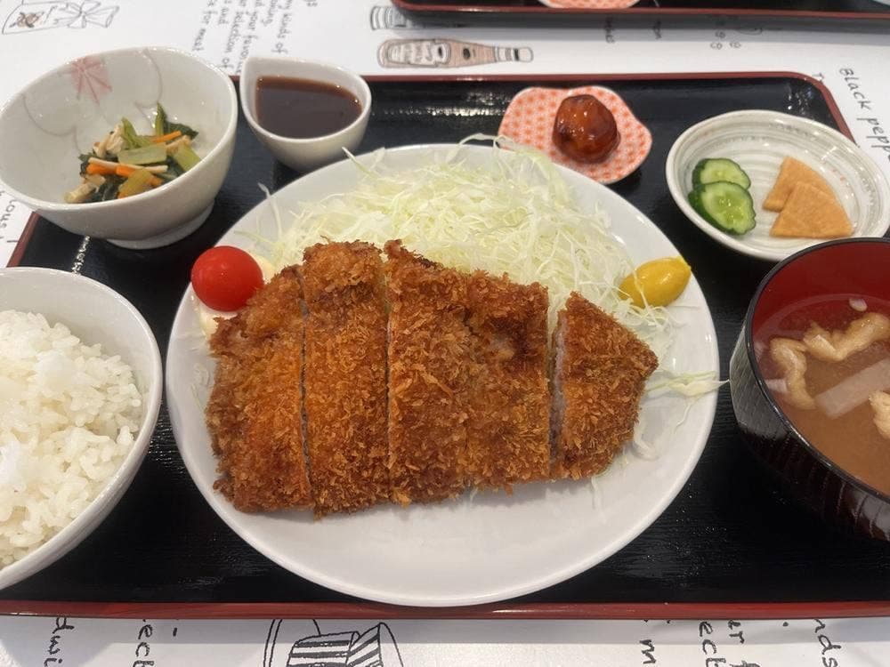 定食屋 おおた