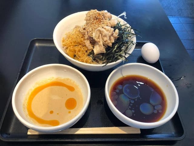 なぜ蕎麦にラー油を入れるのか。池袋西口店 - サブ画像3