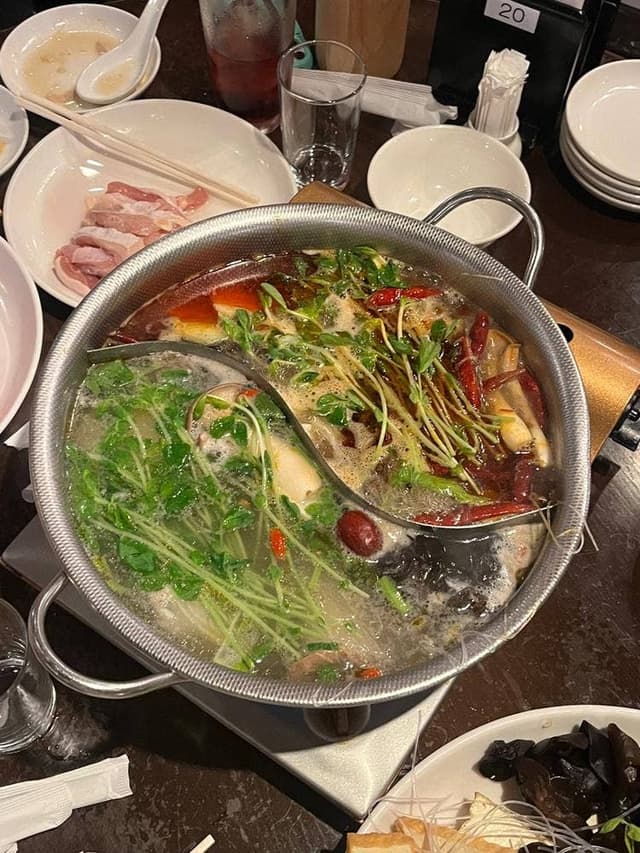 西安料理と刀削麺・火鍋 XI'AN 新宿西口店 - サブ画像2