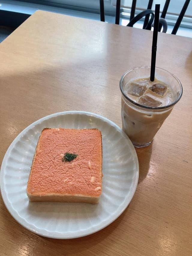 パン屋むつか堂 アミュ博多店 - サブ画像1