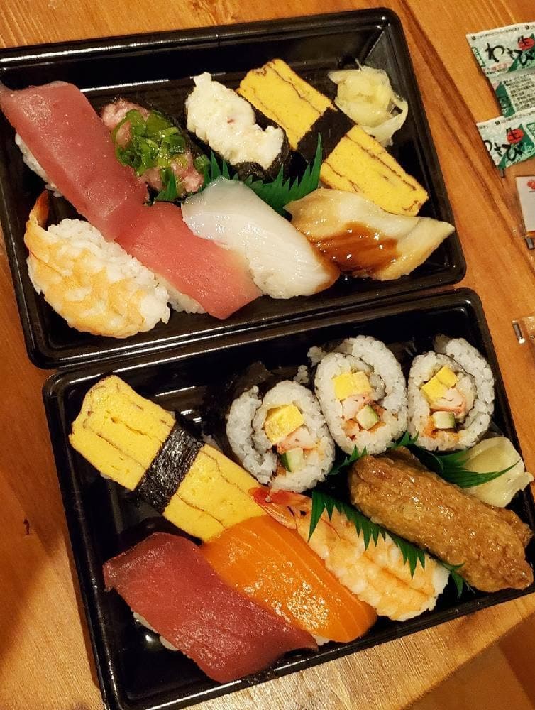 小僧寿し 河辺店
