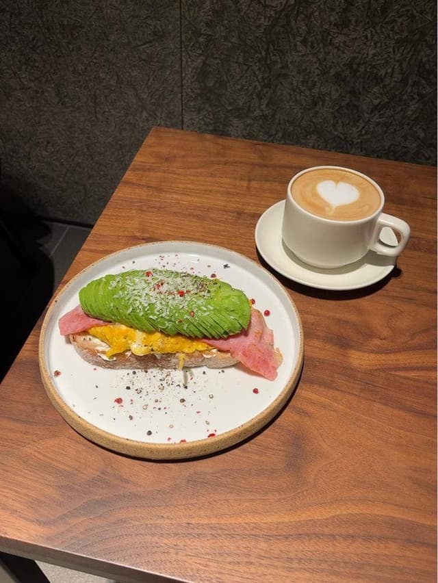anonymous art cafe - サブ画像1