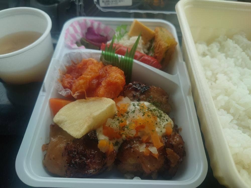 BISTRO na菜 岡山江並店