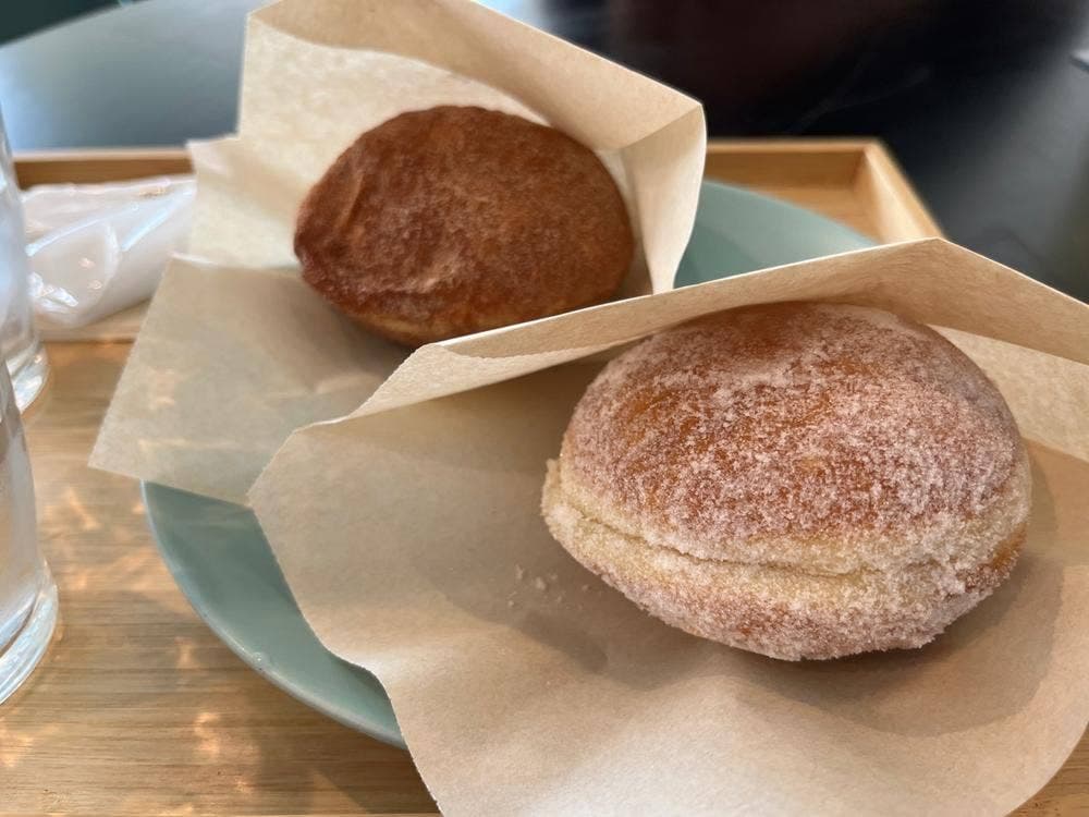 MOG MOG DONUT