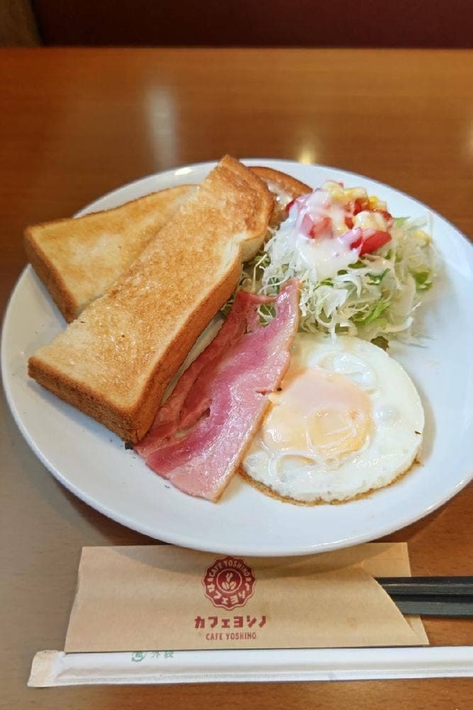 カフェ ヨシノ 東海加木屋店