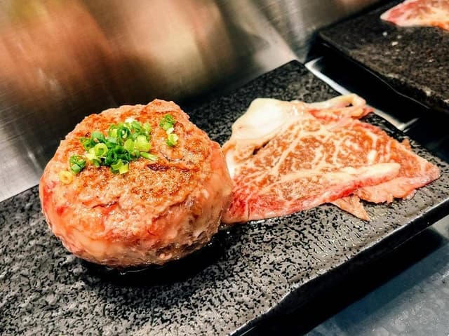 花より、ハンバーグ。ザ・ヨコハマフロントタワー店 - サブ画像1