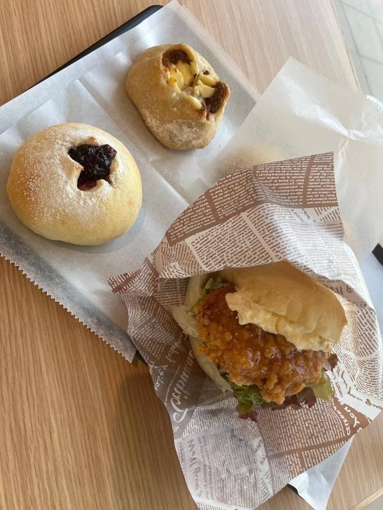 ベーカリー ハレビノ 道の駅しょうなん店