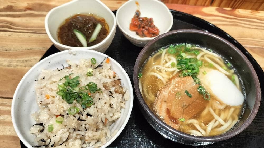 琉球村 那覇空港店