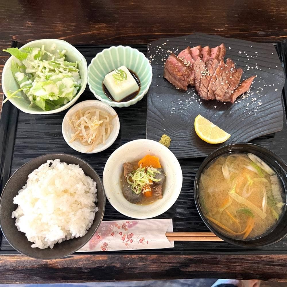 牛たん専門店 FLEURAGE