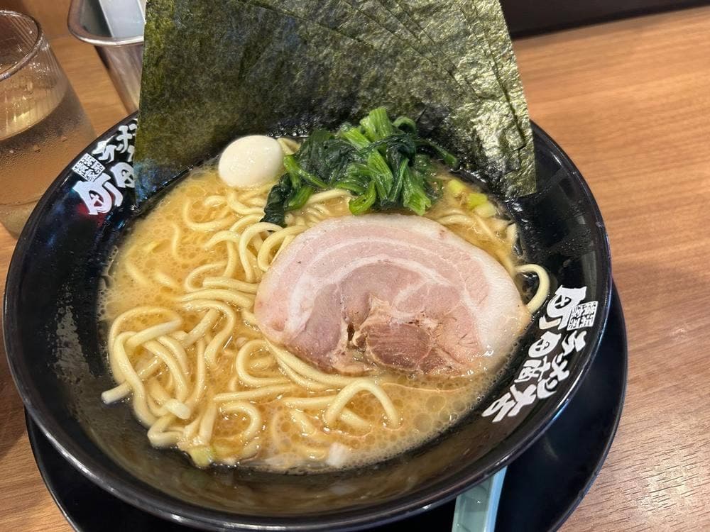 横浜家系ラーメン 町田商店 北新地店