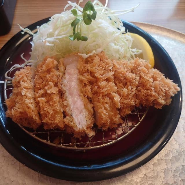 3びきのこぶた 座光寺店 - サブ画像2