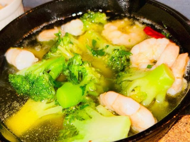 窯焼きピッツァ×生パスタ×ワイン Ufufu 蒲田 - サブ画像1