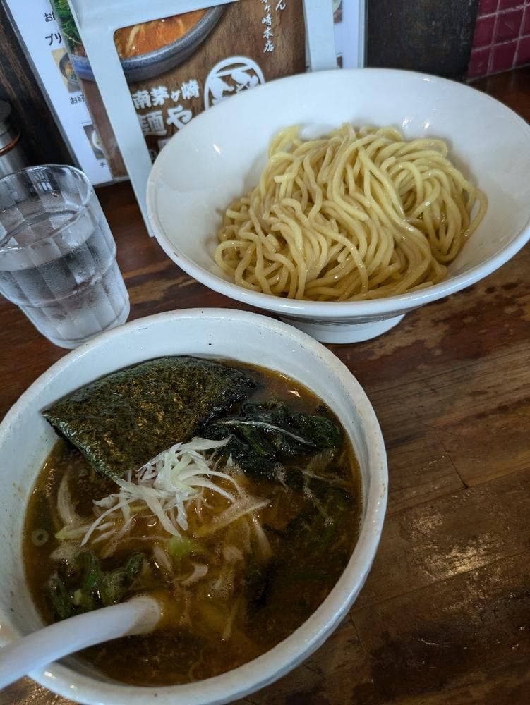 麺や鐙 茅ヶ崎本店