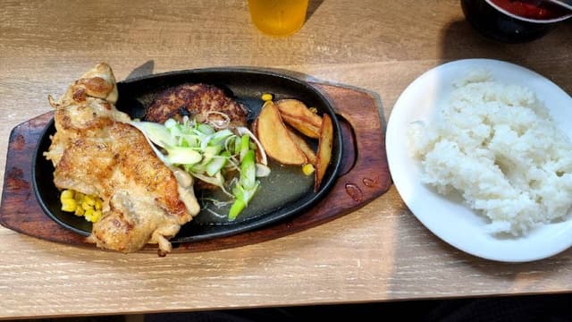 三浦のハンバーグ - サブ画像3