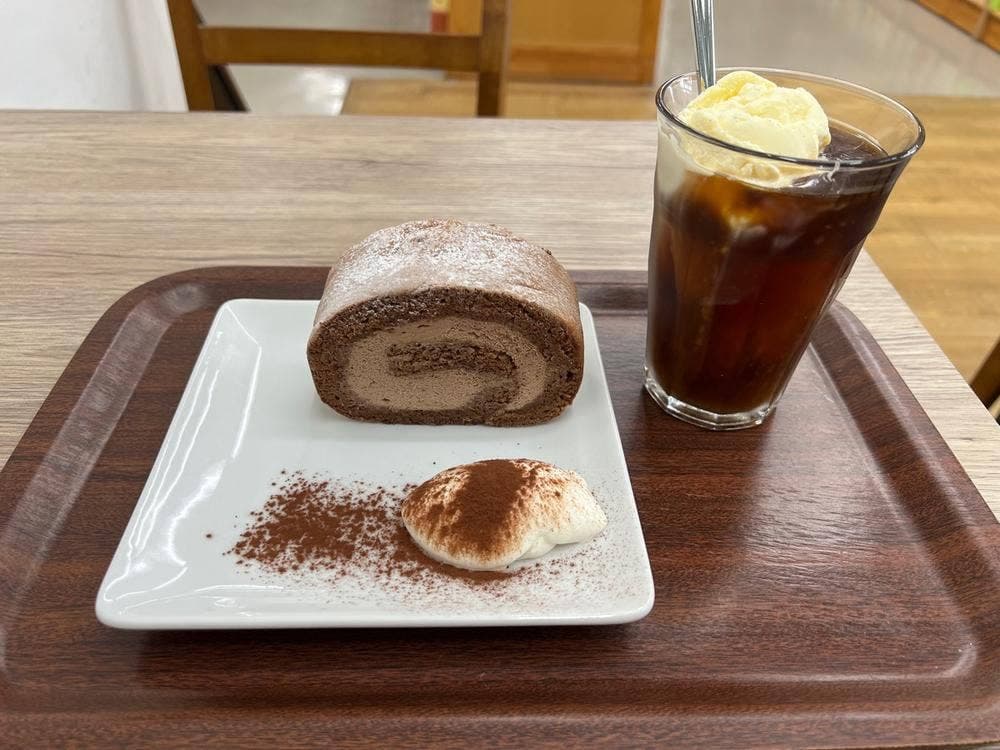 MJブックカフェ 池袋本店