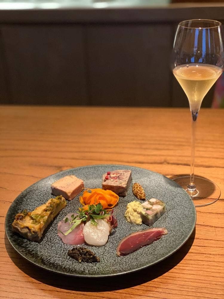 MIDAIR French Cuisine / Wine Bar