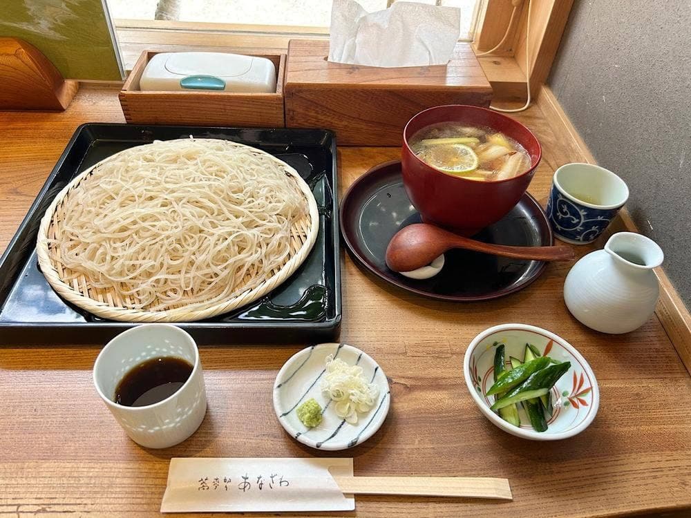 蕎麦切りあなざわ