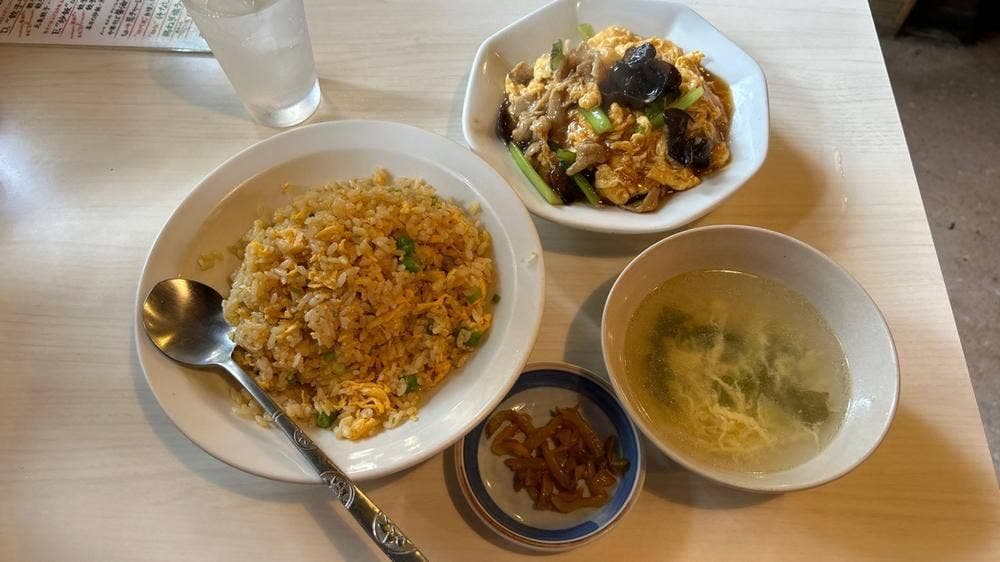 元氣餃子 弄堂 新宿店