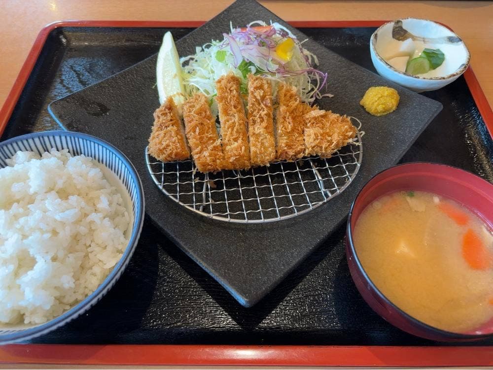 とんかつ みつみね