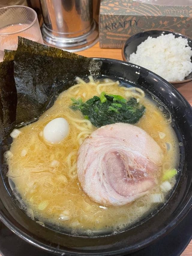 横浜家系ラーメン 代々木商店 - サブ画像2