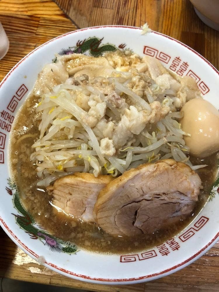 ラーメン神豚 横須賀中央店