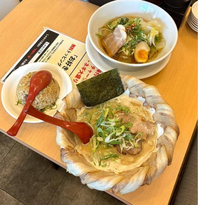 麺道しゅはり 三宮センタープラザ店 - サブ画像2