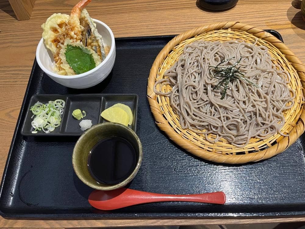 十割蕎麦と炭火焼鳥 SOBATORI