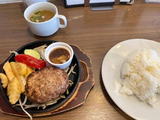 肉の食卓×至福のハンバーグ 藤沢みろくじ店 - サブ画像1
