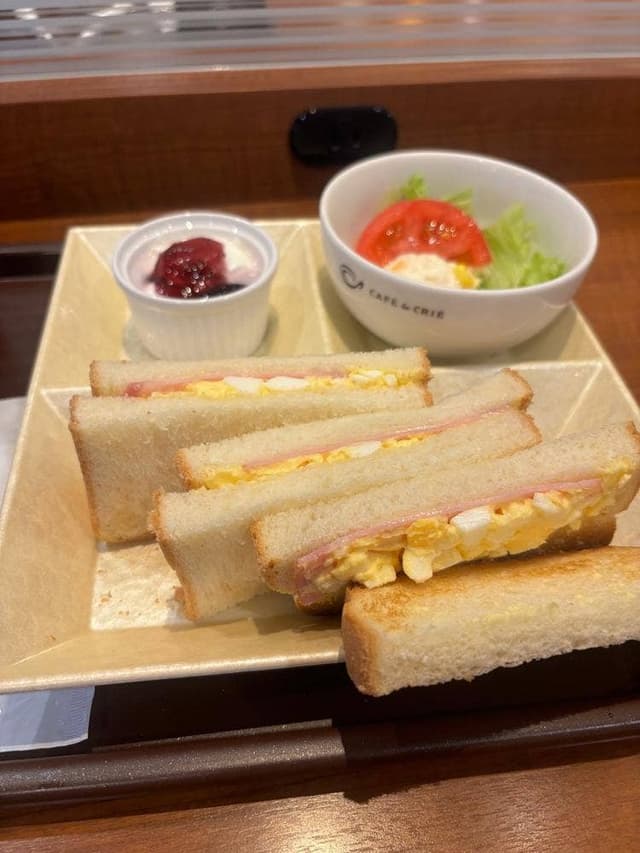 カフェ・ド・クリエ ホピタル 豊橋市民病院店 - サブ画像3