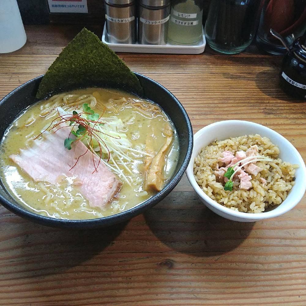 貝ガラ屋