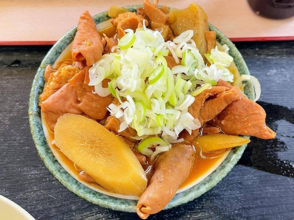 もつ煮込 噂の太郎