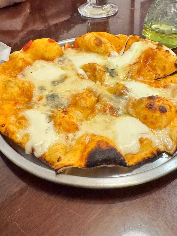 コーヒー&ピザタイムこめか