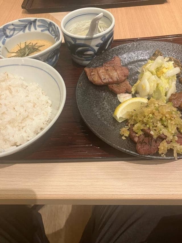 牛タンと和牛焼き みやぎ ペリエ千葉店 - サブ画像1