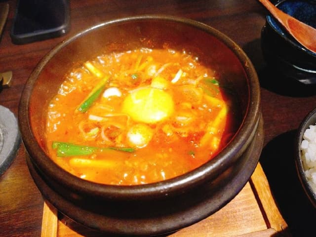 韓国料理 KOREAN DINING HAN-CHEF 下北沢店 - サブ画像1