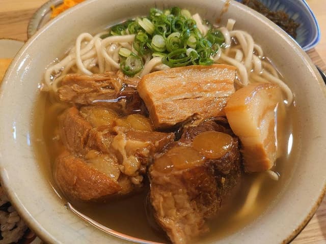 沖縄そば専門店 菊鶴そば - サブ画像3