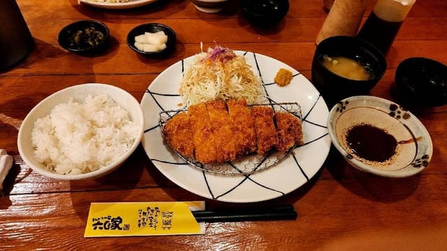 とんかつ一筋 六白家 - サブ画像2