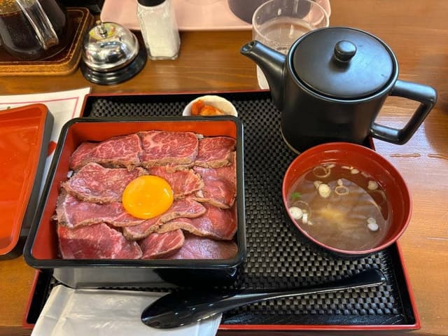 肉と海鮮と私 - サブ画像1