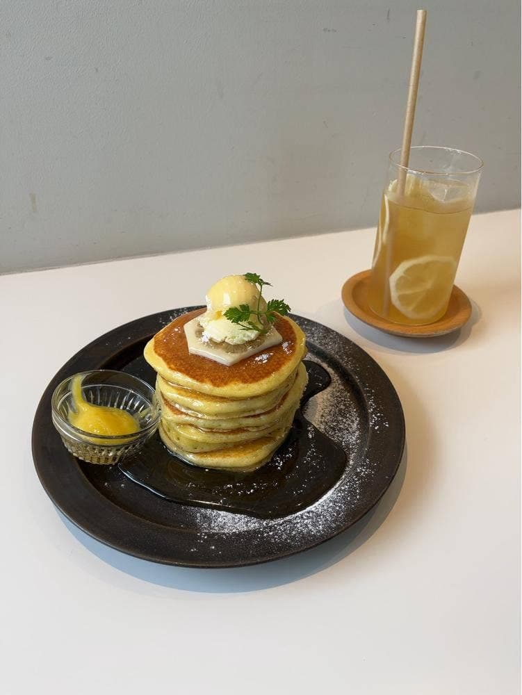 ウズナオムオム 原宿本店