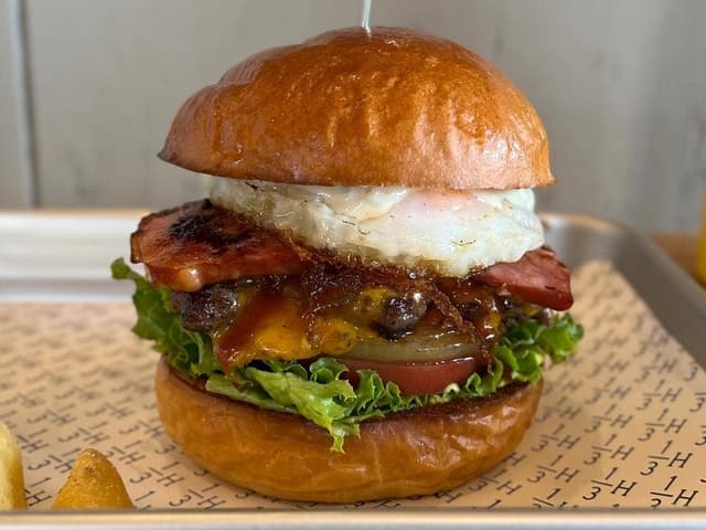 1/3 HAMBURGER FACTORY 金沢店 - サブ画像1