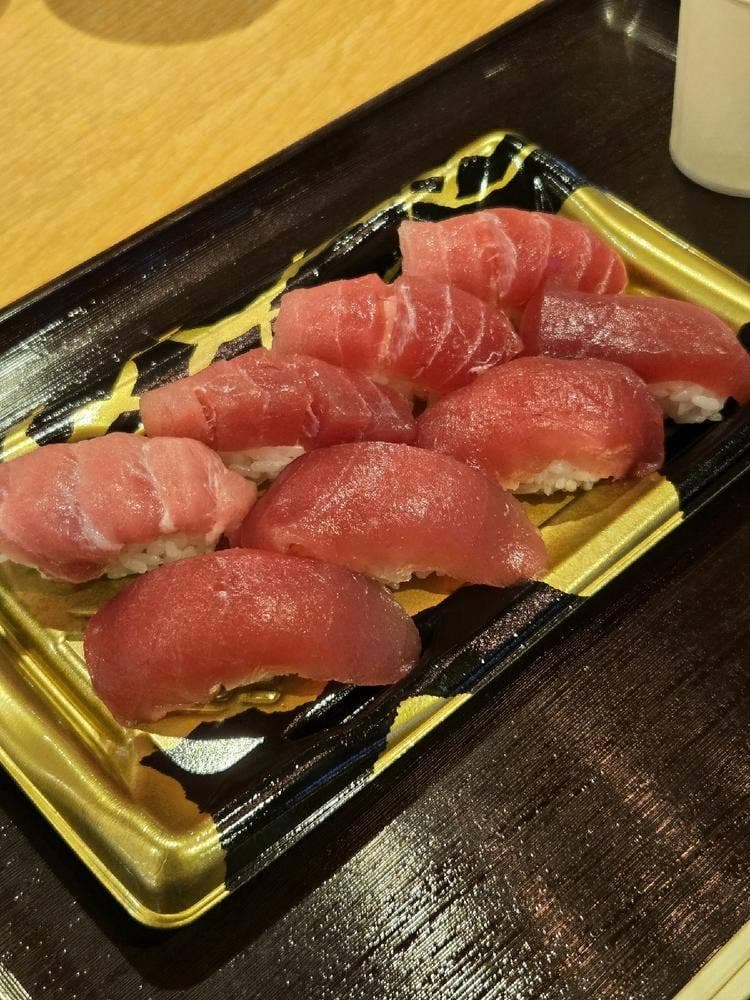 まぐろや