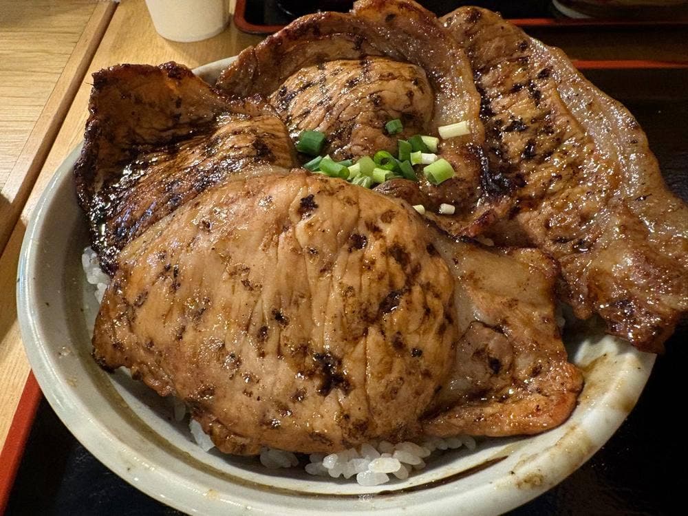 豚みそ丼専門店 有隣