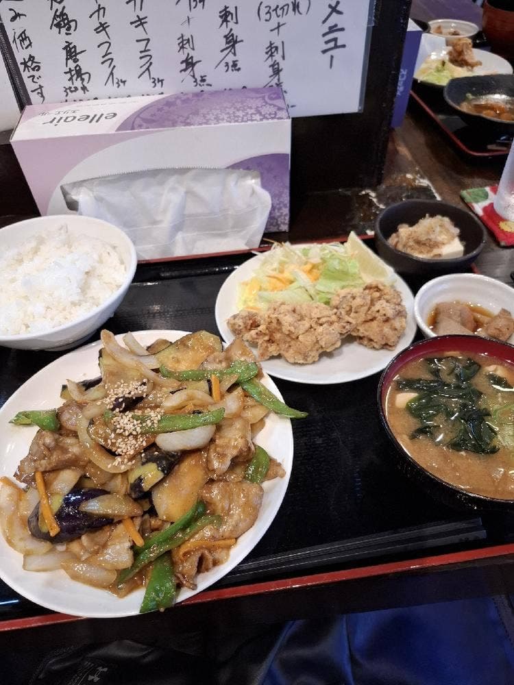 定食や 丸久