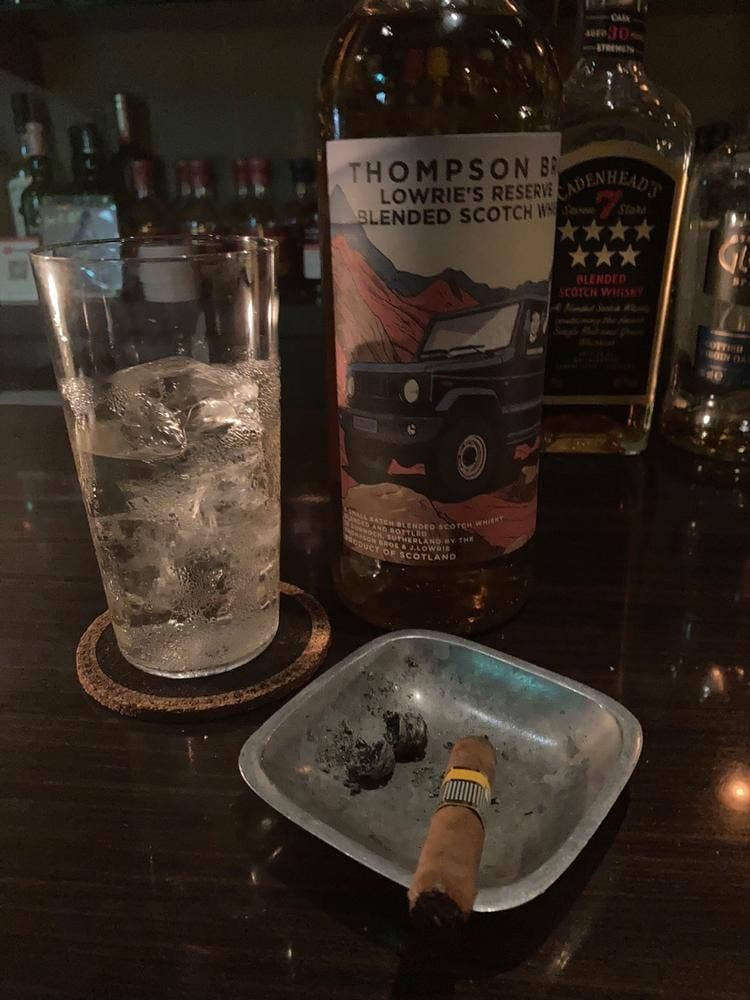 Bar R