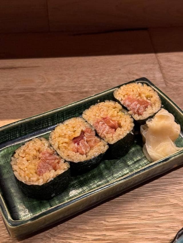 小皿のまぐろとさば。西新宿 - サブ画像2