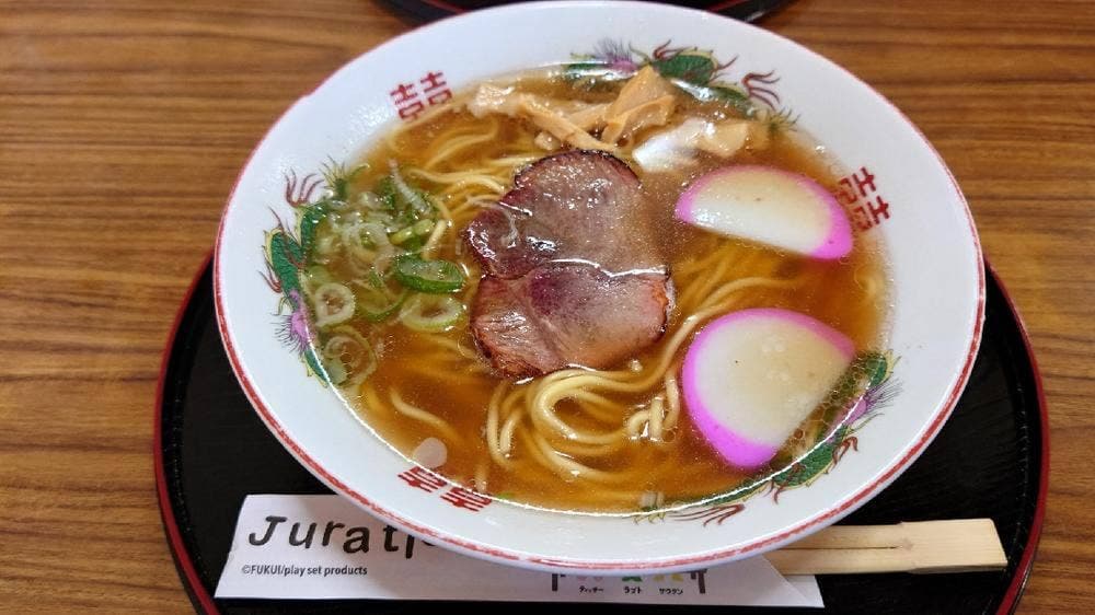 まるい麺類店